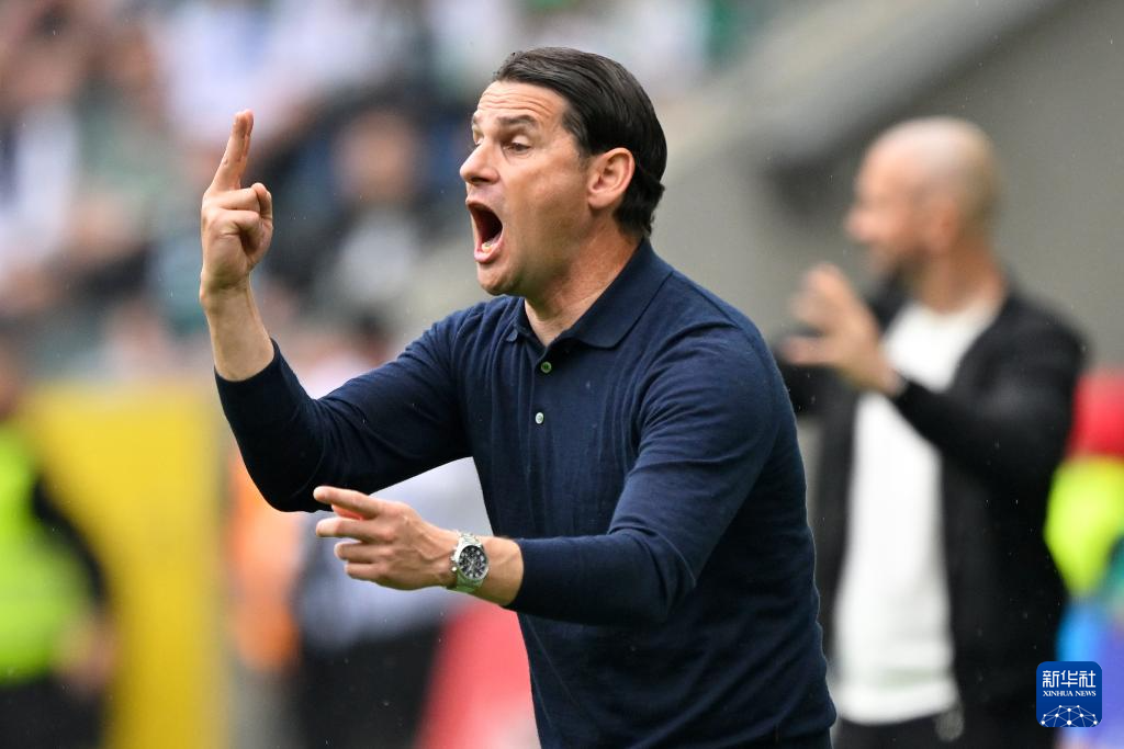 包含门兴格拉德巴赫训练开放日，转会期防线松动引欢呼，意甲在即，资深球员宣示担当的词条九游体育官网