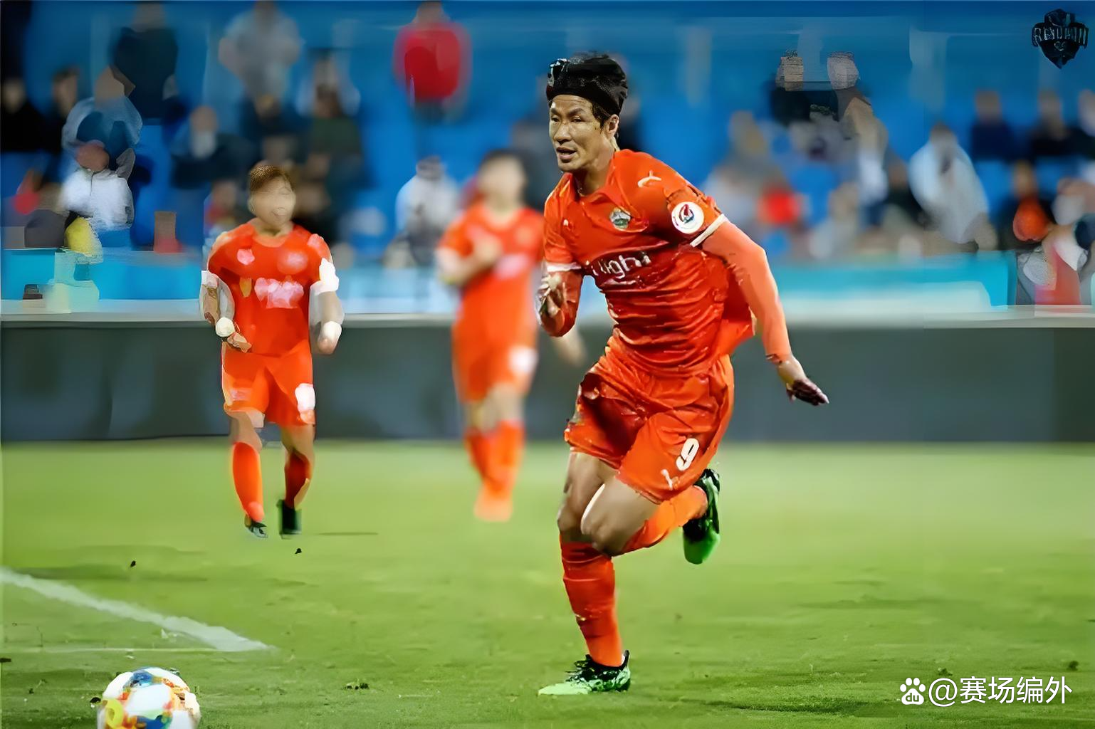 包含亚冠赛程吃紧；上海申花窗口期队长鼓劲；目标明确；训练强度明显提升的词条九游体育